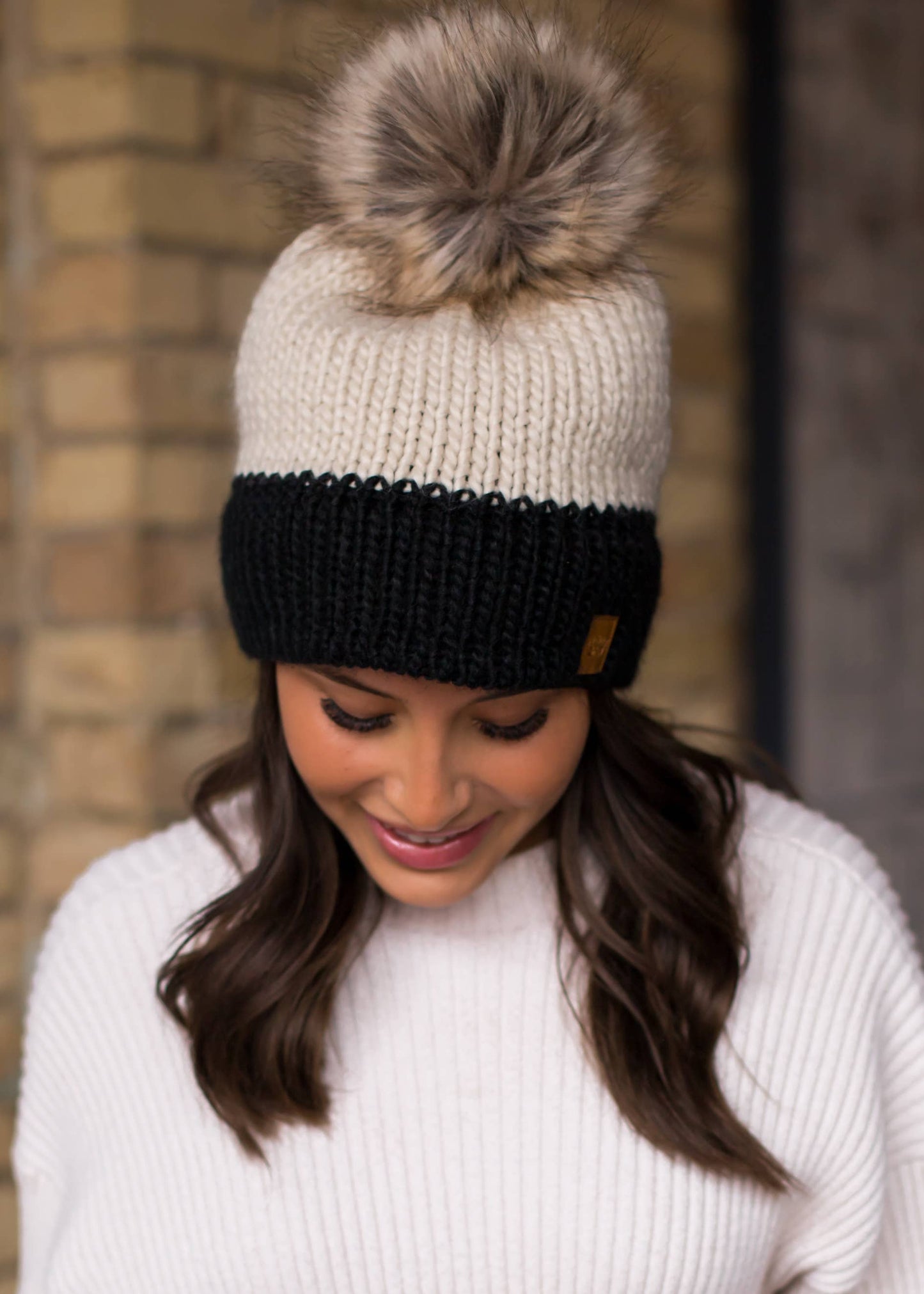 Color Block Knit Pom Hat