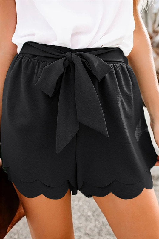 Scalloped Hem Shorts Black